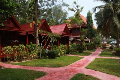 Bungalow familiare con aria condizionata — Longtail Beach Resort